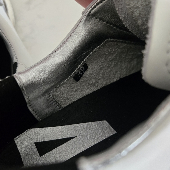 LIKE NEW P448 John YOU CAN SURF LATER Lace-Up Perforated Leather Low Sneakers 39 - Picture 5 of 7